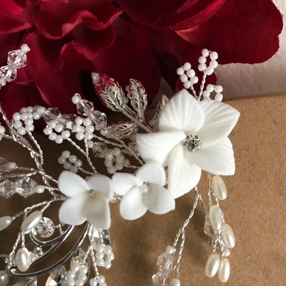 Stunning Pearl Barrette Flower Crystal - Picture 4 of 12